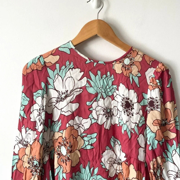 Aritzia Wilfred Lambrusco Tiered Mini Dress Dress Warm Red Subtle Mint Floral - Picture 4 of 9